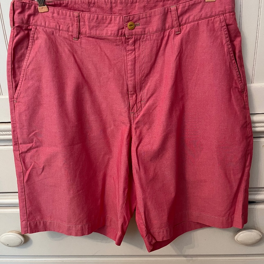 Bill’s Khakis shorts size 36